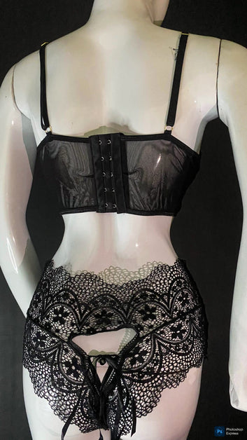 Elegant Black Lace Lingerie Set – Sheer Bralette & High-Waist Panty